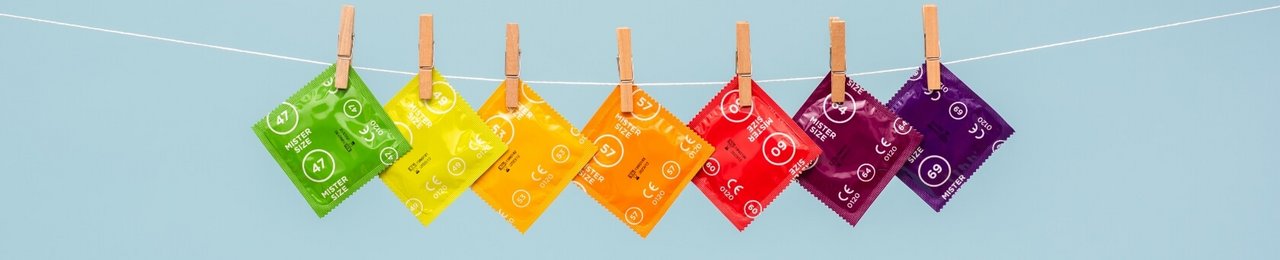 Mister Size-kondomer i forskellige størrelser på en linje